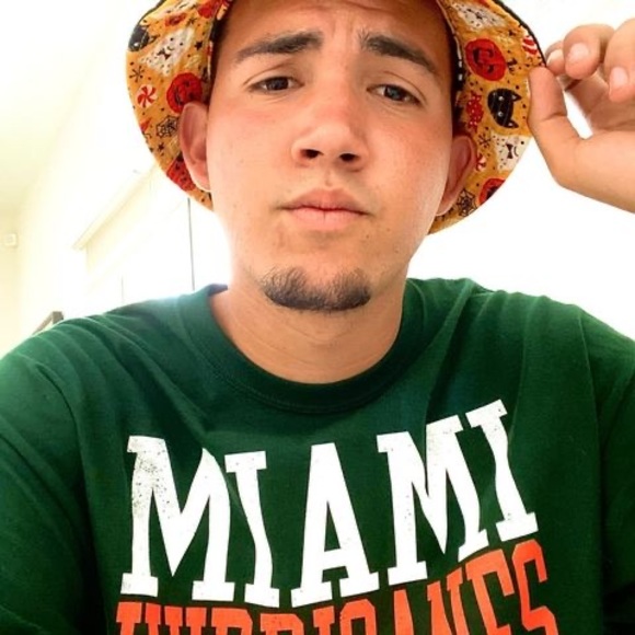 Meet your Posher, Luis alberto - Picture 1 of 1